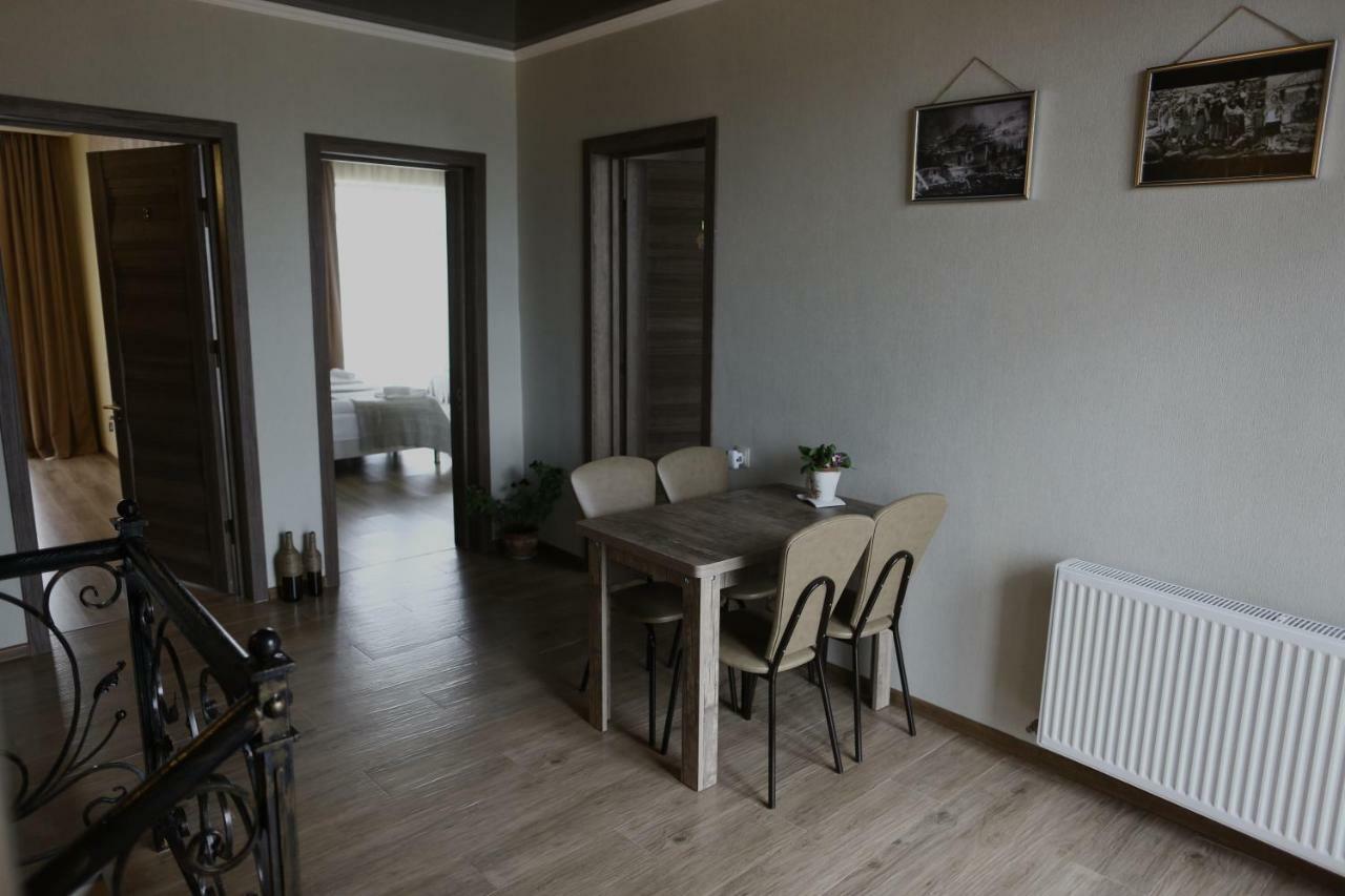 Ia'S Guest House Kasbegi Buitenkant foto